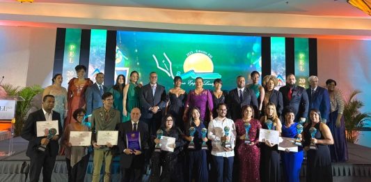 Adompretur reconoce lo mejor del periodismo turístico en edición del PEL 2025